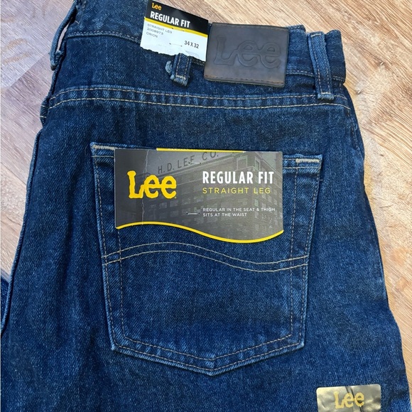Lee Men’s Regular Fit Straight Leg Jeans - Color Orion - Size 34x32 - NWT - Picture 7 of 7